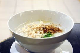 Manuka Honey Swirled Porridge manuka honey recipes, porridge