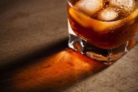 Whiskey manuka honey whiskey, new zealand